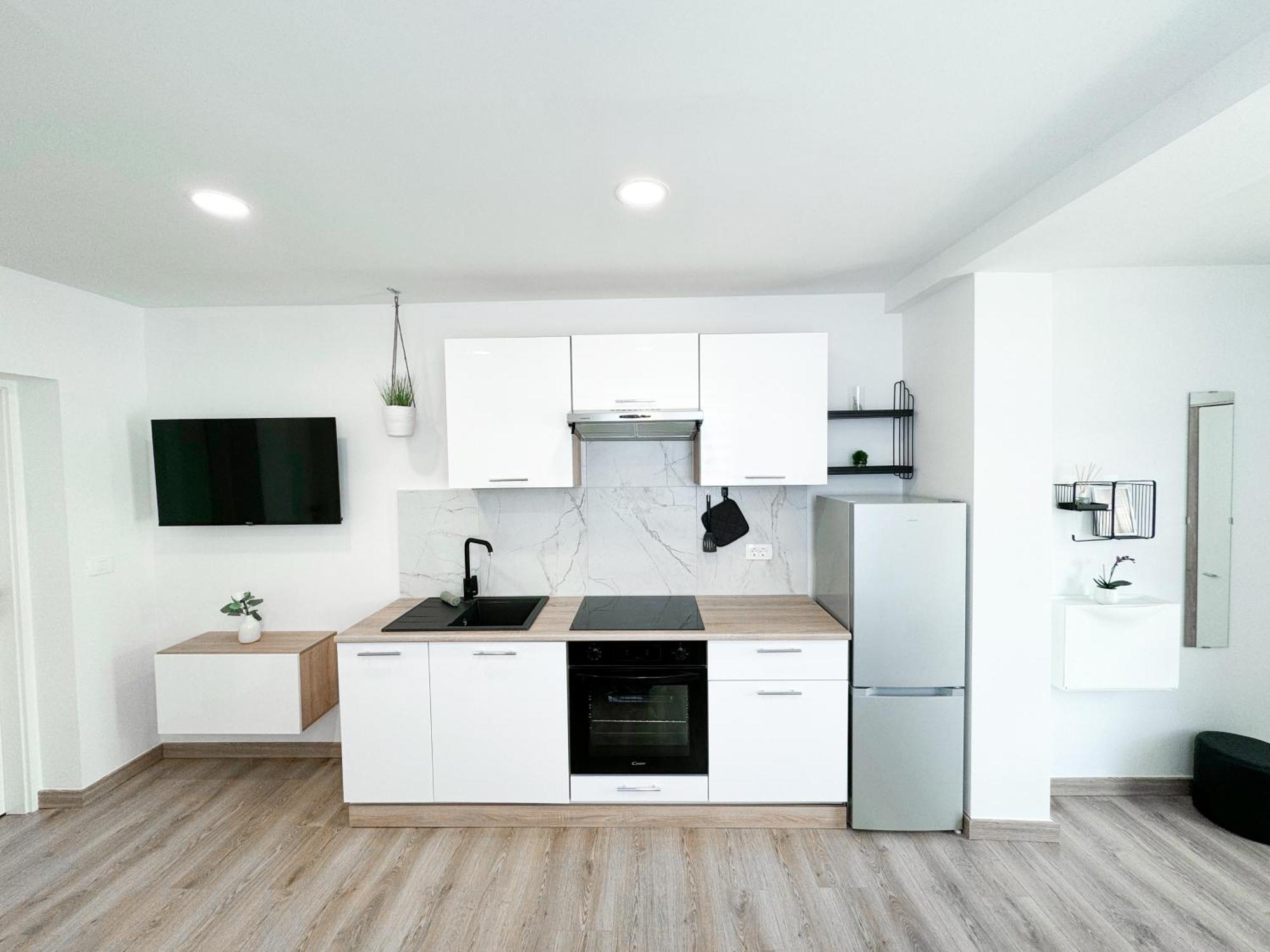 The Pinot'S Apartments コペル エクステリア 写真
