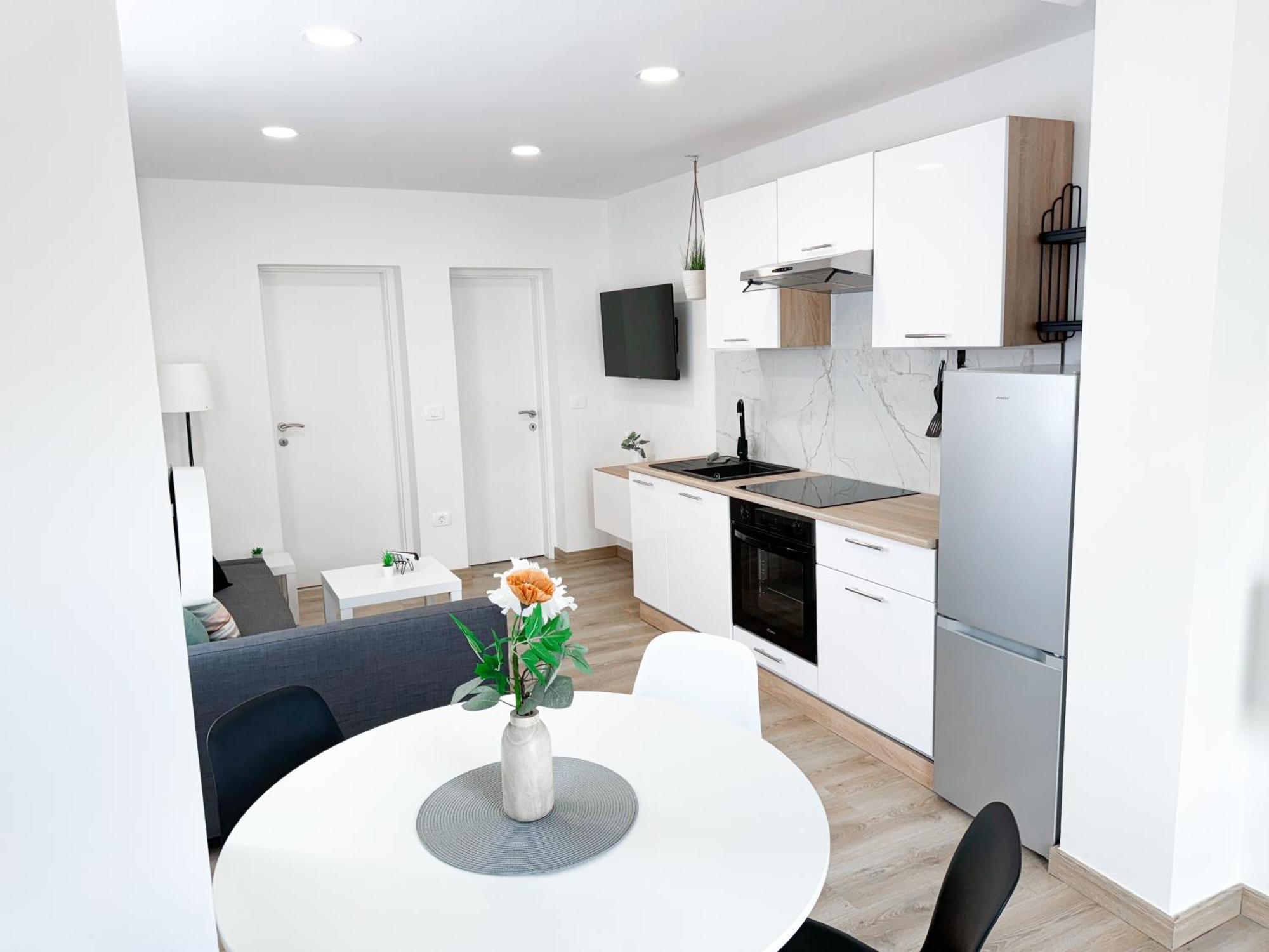 The Pinot'S Apartments コペル エクステリア 写真