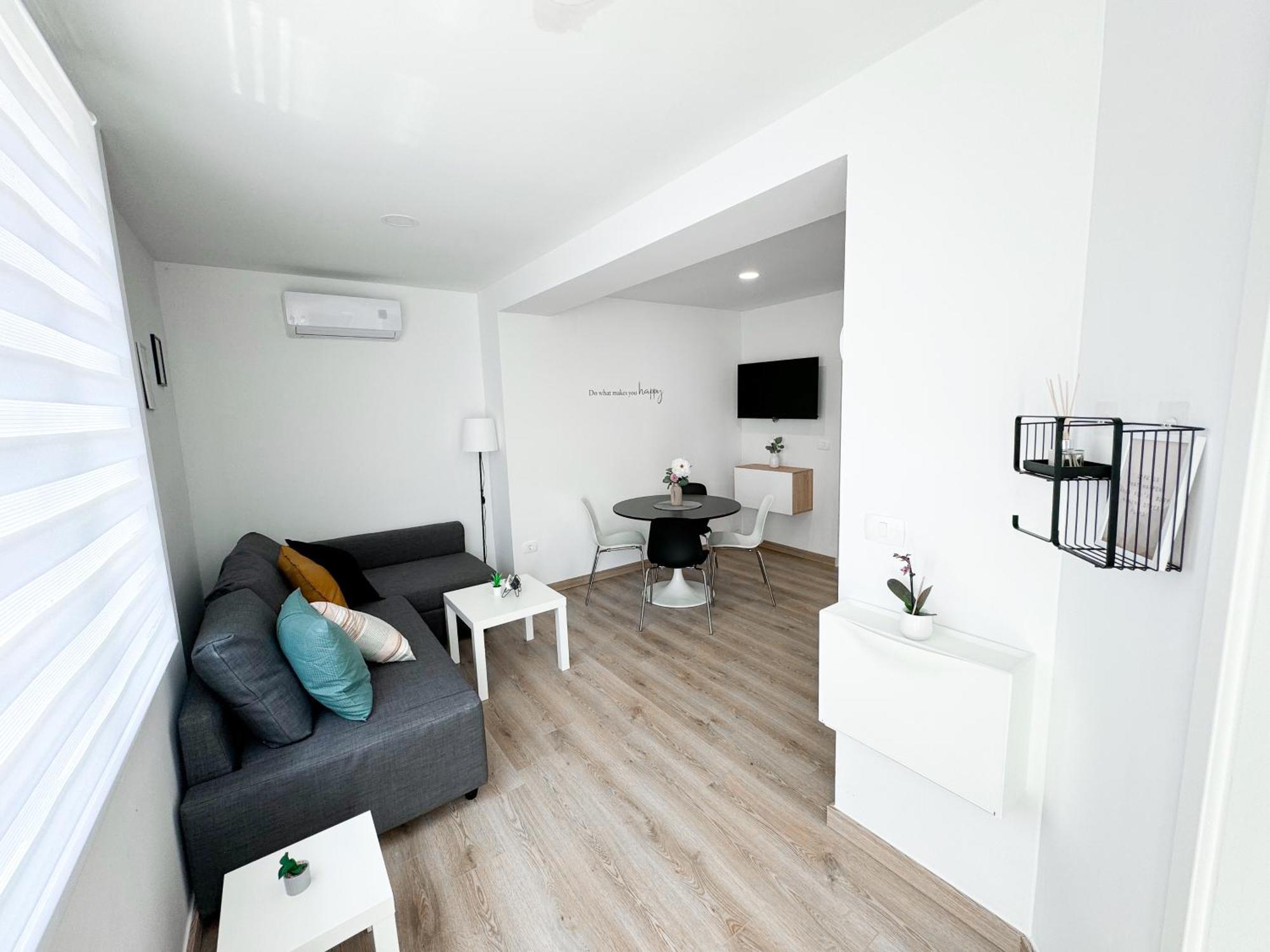 The Pinot'S Apartments コペル エクステリア 写真