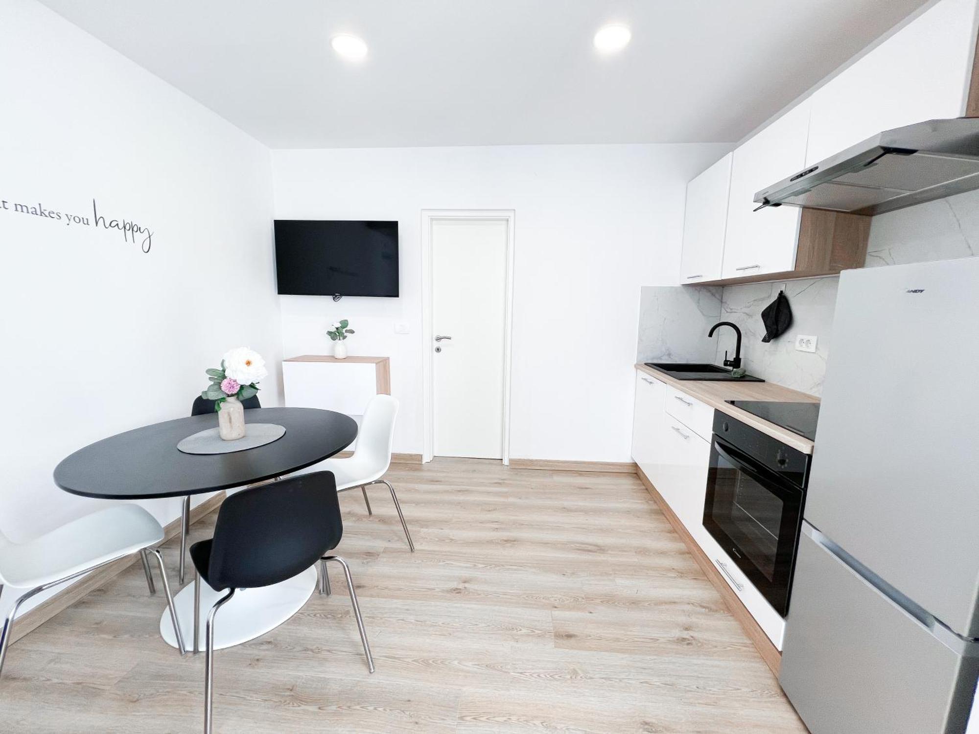 The Pinot'S Apartments コペル エクステリア 写真
